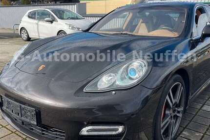 Porsche Panamera 188.900 km 26.900 € Neuffen 72639