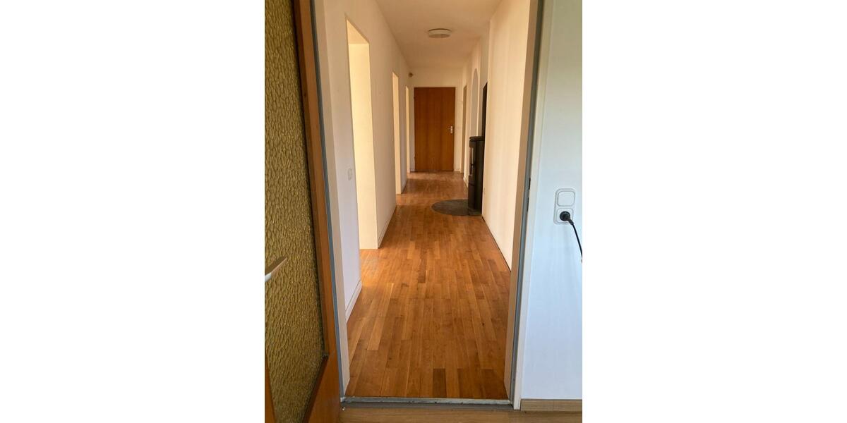 Etagenwohnung Diedorf - 4.5 Zimmer, 105 m&sup2;, 1.200&euro; | Angebot:25397712