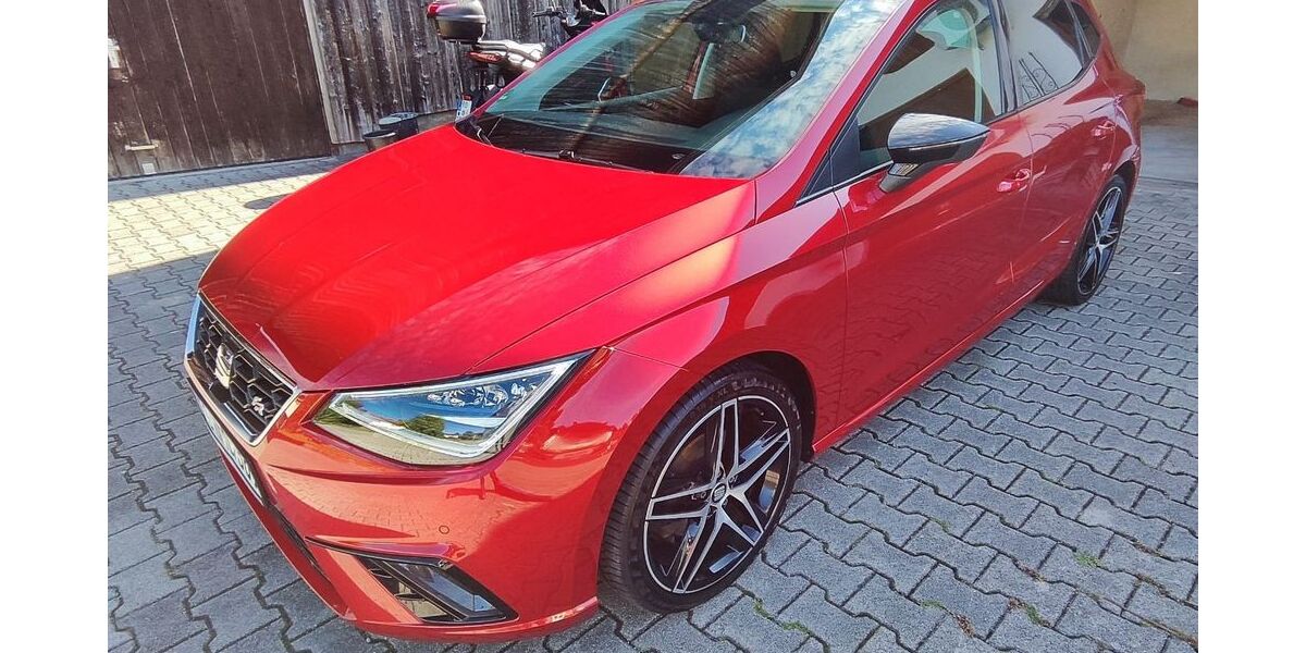 Seat Ibiza 44.997 km 15.300 &euro; Rosenheim 83026
