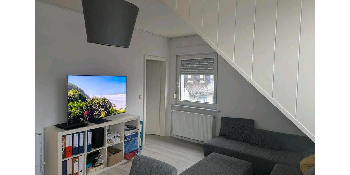 Dachgeschoßwohnung Dickenschied - 2 Zimmer, 38 m&sup2;, 430&euro; | Angebot:25918973