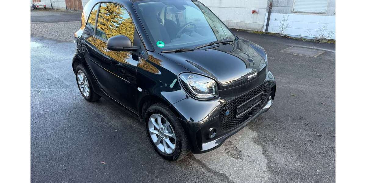 Smart forTwo 15.700 km 9.999 &euro; Weil im Schönbuch/Böblingen 71093