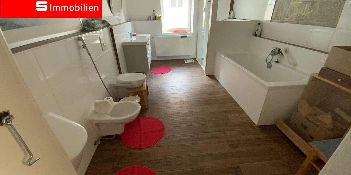 Bauernhaus, Landhaus Allendorf Aschau - 6 Zimmer, 244 m&sup2;, 250.000&euro; | Angebot:25670805