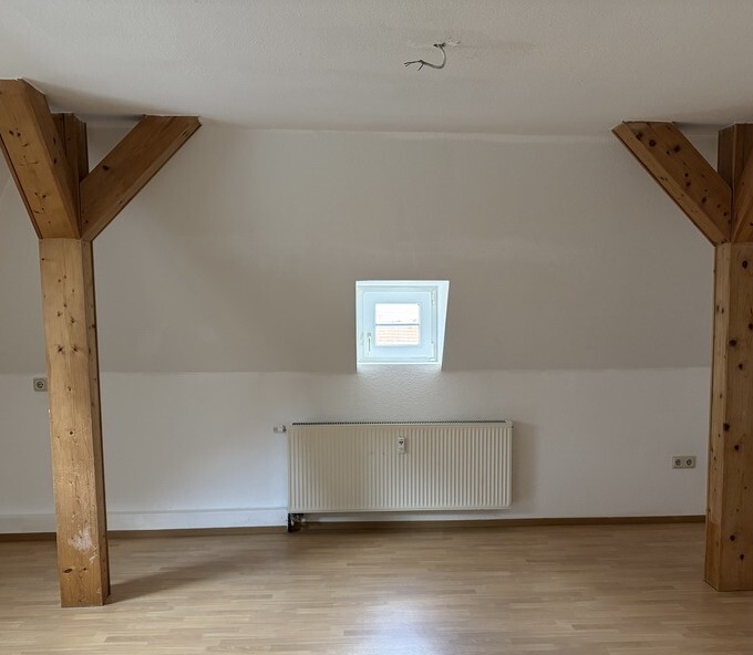 Wohnen über dem Buttermarkt - Dachgeschoßwohnung Gotha | Angebot:27025378