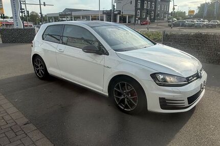 VW Golf 219.000 km 10.789 &euro; Düsseldorf 40227