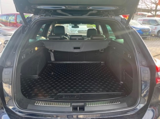 Opel Insignia Sports Tourer 95.500 km 16.499 € Burgstädt 09217