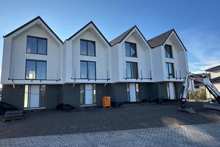 Reihenmittelhaus - Wohnen mit Charakter - Löschenrod 5 zimmer