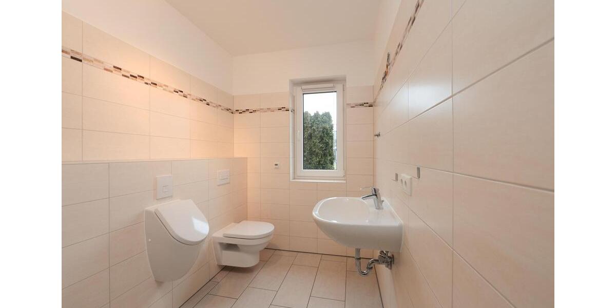 Villa Oranienburg - 4 Zimmer, 164 m&sup2;, 2.456&euro; | Angebot:25393506