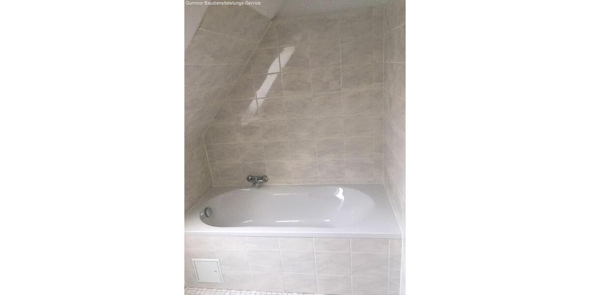 Dachgeschoßwohnung Neustadt an der Waldnaab - 2 Zimmer, 54 m&sup2;, 480&euro; | Angebot:26232823