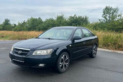 Hyundai SONATA 148.500 km 1.800 &euro; Braunschweig 38116
