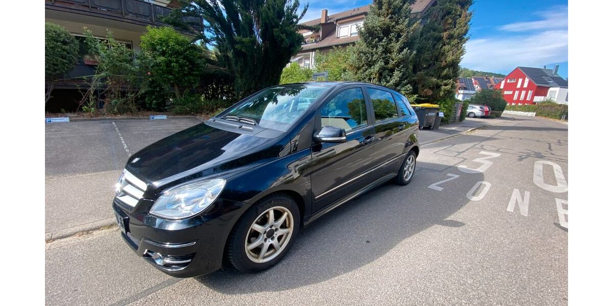 Mercedes-Benz B 200 220.000 km 3.299 &euro; March 79232