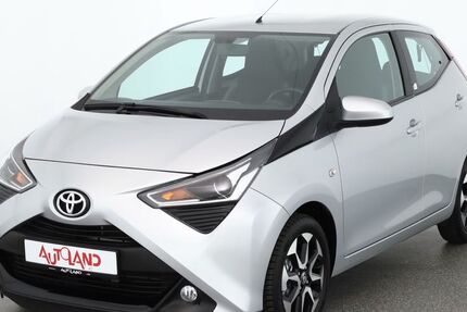 Toyota Aygo (X) 15.432 km 14.990 &euro; Magdeburg 39118