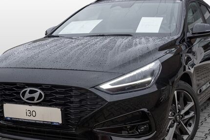 Hyundai i30 9.990 km 23.970 &euro; Oschatz 04758
