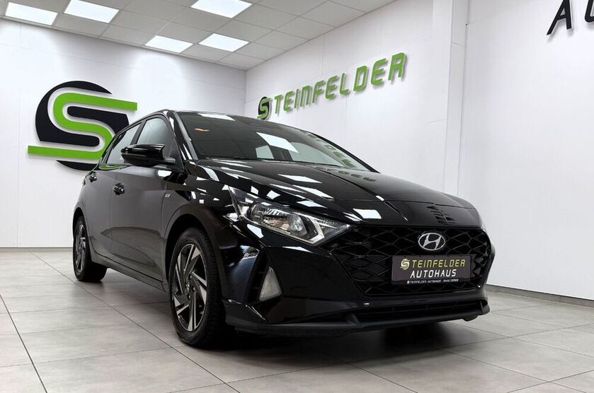 i20