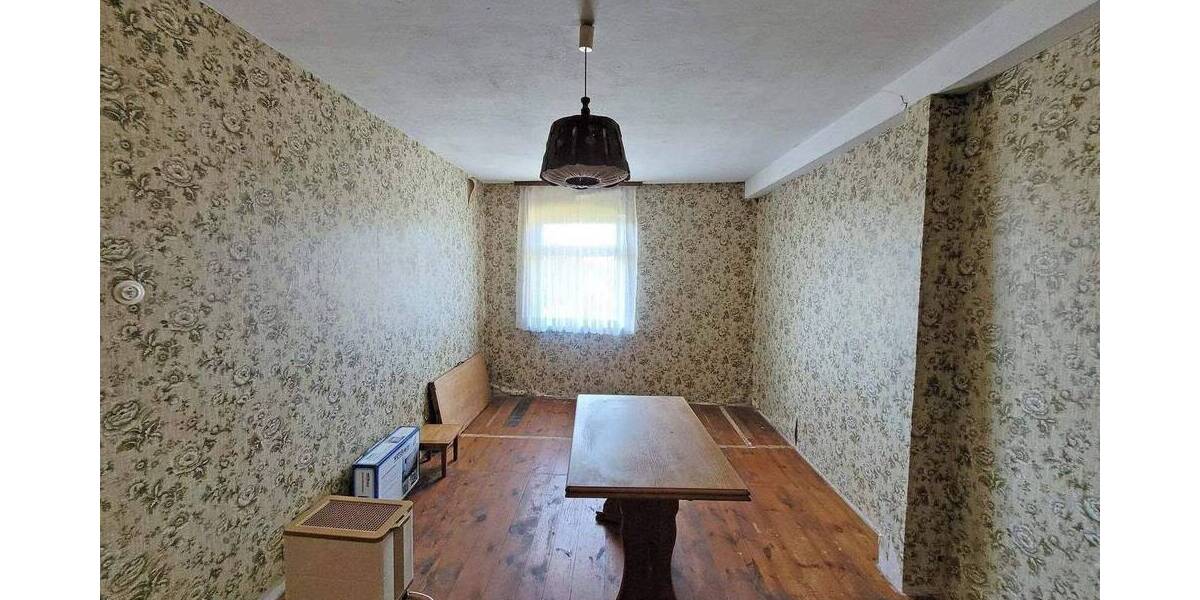 Einfamilienhaus Alsfeld Lingelbach - 7 Zimmer, 180 m&sup2;, 115.000&euro; | Angebot:26879839
