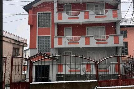 Haus München Allach-Untermenzing - 9 Zimmer, 430 m&sup2;, 260.000&euro; | Angebot:25406892