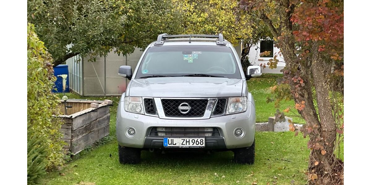 Nissan Navara 233.000 km 11.900 &euro; Nerenstetten 89129