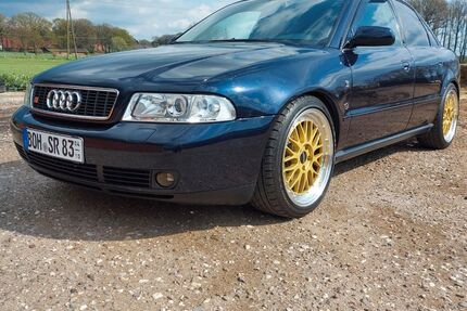Audi A4 218.000 km 7.999 &euro; Hamminkeln 46499