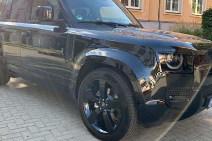 Land Rover Defender 49.000 km 74.390 &euro; Dresden 01159