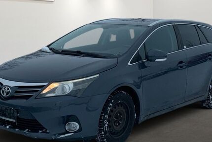 Toyota Avensis 141.009 km 9.499 &euro; Brehna 06796