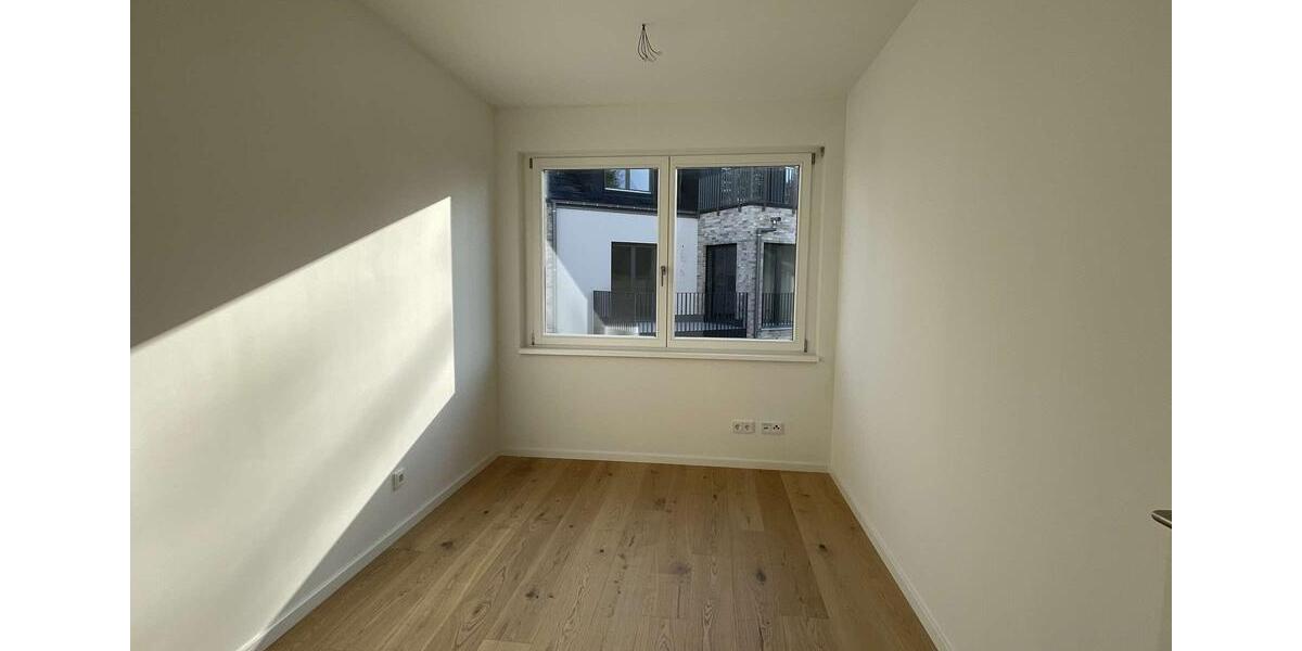 Etagenwohnung Frankfurt am Main Bergen-Enkheim - 5 Zimmer, 132 m&sup2;, 2.550&euro; | Angebot:25376533