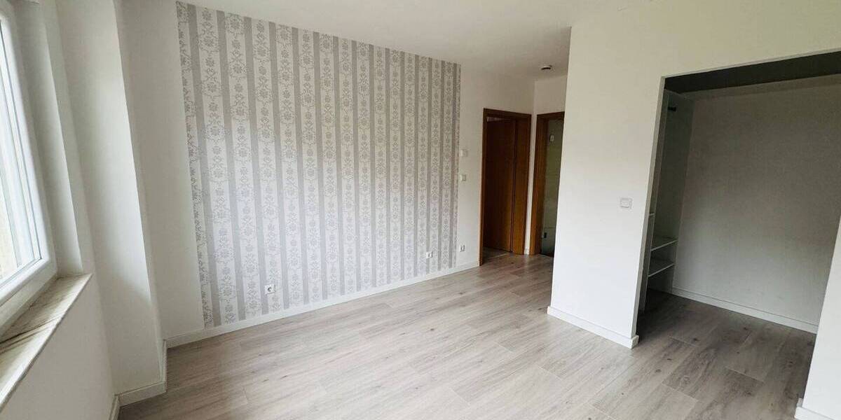 Einfamilienhaus Osterburken - 5 Zimmer, 159 m&sup2;, 1.570&euro; | Angebot:25690327