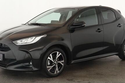 Toyota Yaris 16.900 km 22.484 &euro; Düsseldorf 40233