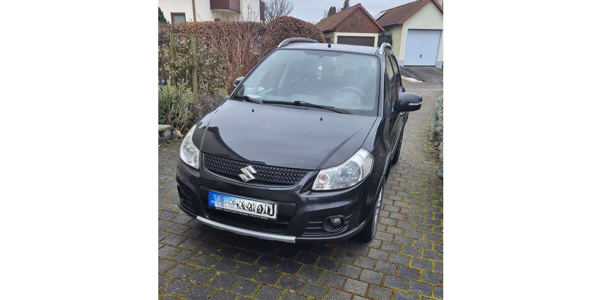 Suzuki SX4 99.976 km 7.700 &euro; Bannewitz 01728