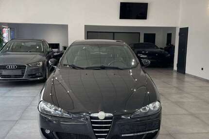 Alfa Romeo 147 191.400 km 3.150 € Oberhausen 46049