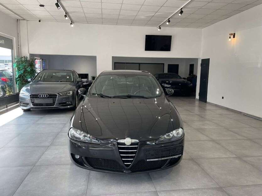 Alfa Romeo 147 191.400 km 3.150 € Oberhausen 46049