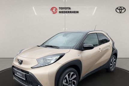 Toyota Aygo (X) 7.000 km 15.960 &euro; Krefeld 47809
