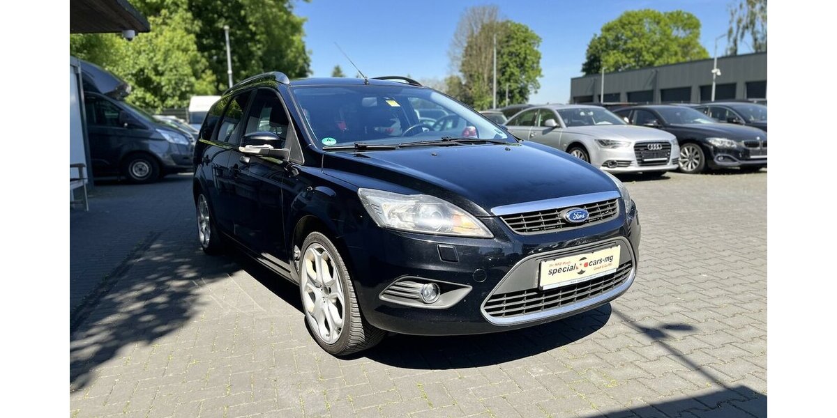 Ford Focus Titanium / LPG / Sitzheizung / Xenon / AHK 299.000 km 2.900 &euro; Mönchengladbach 41066