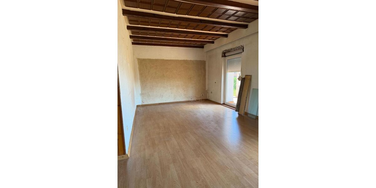 Einfamilienhaus Losheim am See - 8 Zimmer, 220 m&sup2;, 140.000&euro; | Angebot:26716120