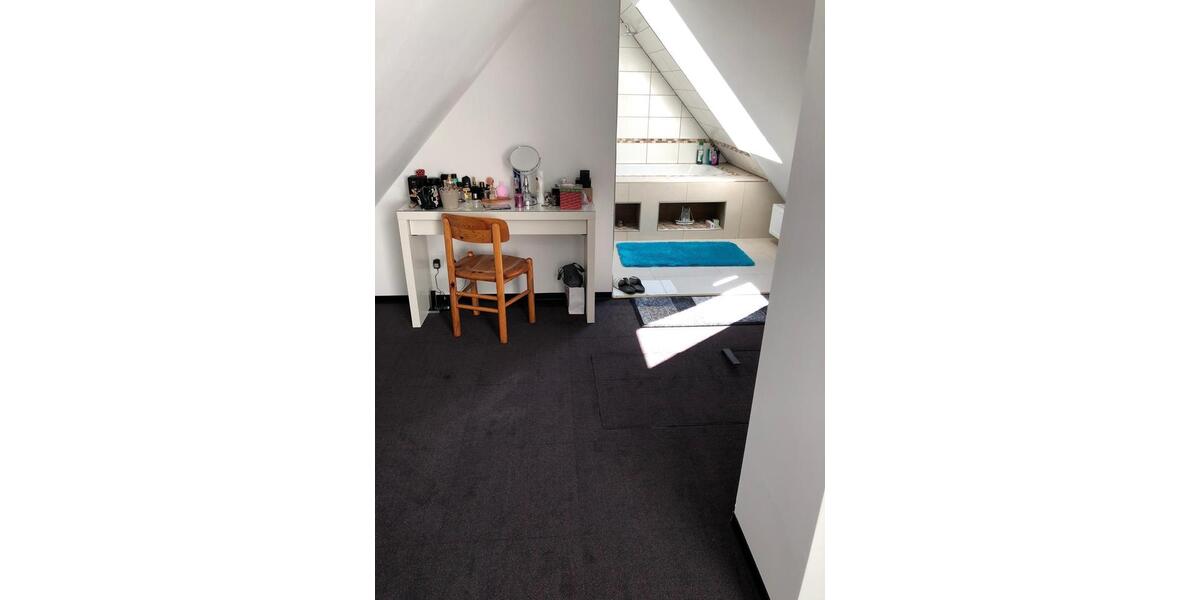 Einfamilienhaus Düsseldorf Stadtbezirk 5 - 6 Zimmer, 250 m&sup2;, 2.800&euro; | Angebot:24851125