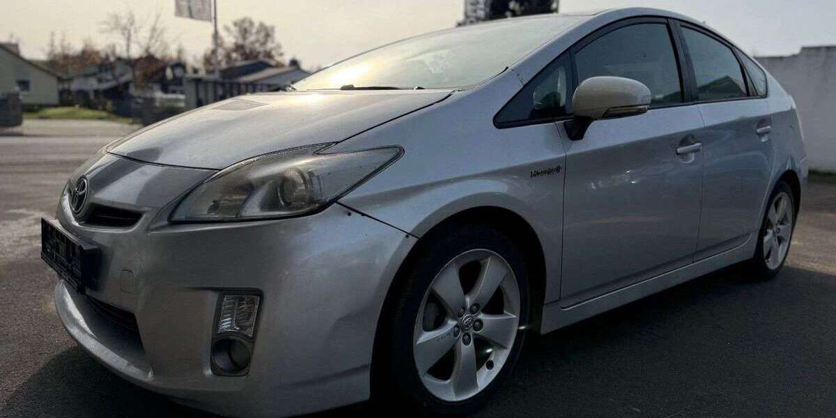 Toyota Prius 322.917 km 3.999 &euro; Frankfurt am Main 60386