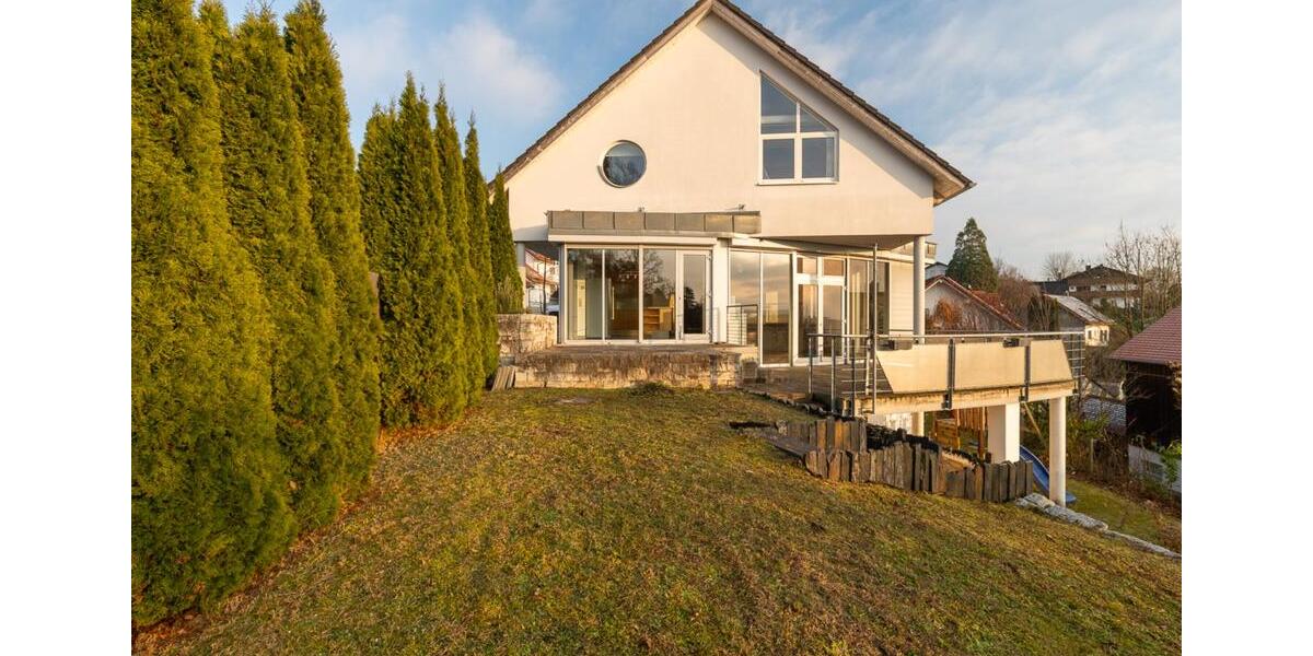 Einfamilienhaus Essenbach - 6 Zimmer, 180 m&sup2;, 2.750&euro; | Angebot:24787569