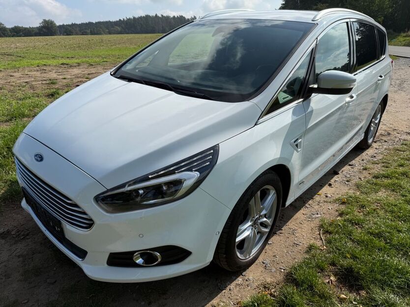 Ford S-Max 104.000 km 17.490 € Jena 07743
