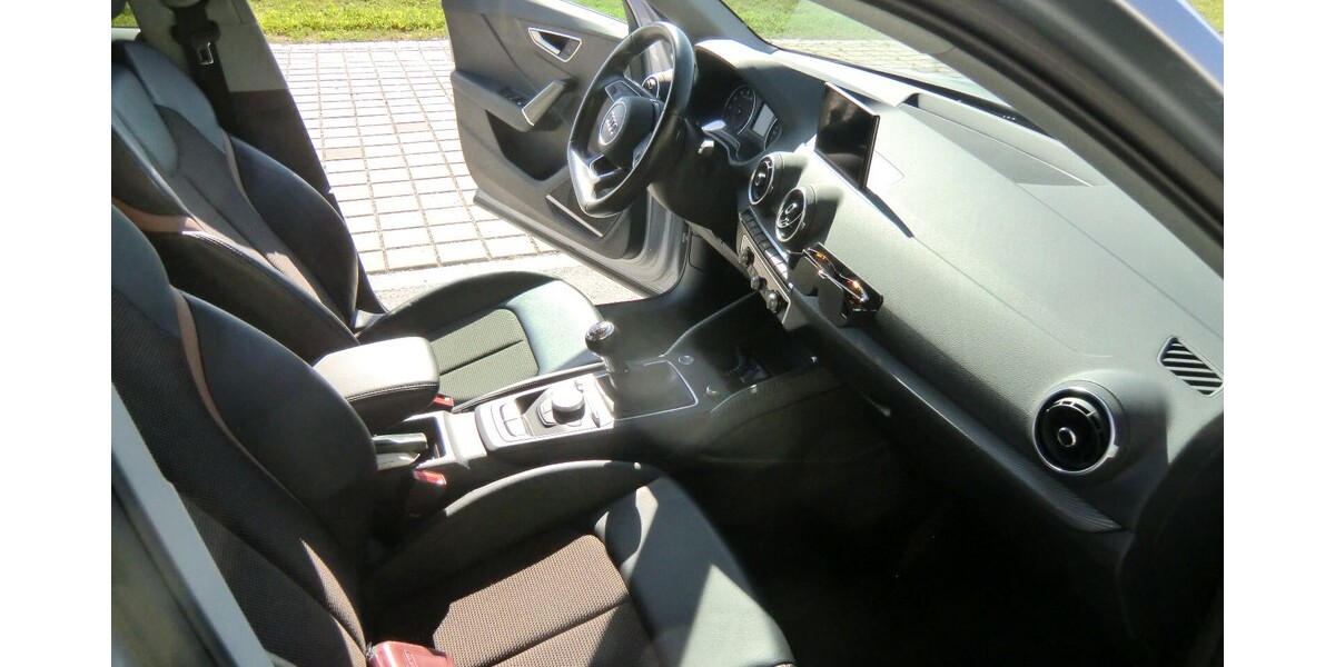 Audi Q2 111.000 km 16.500 &euro; Rosenheim 83013