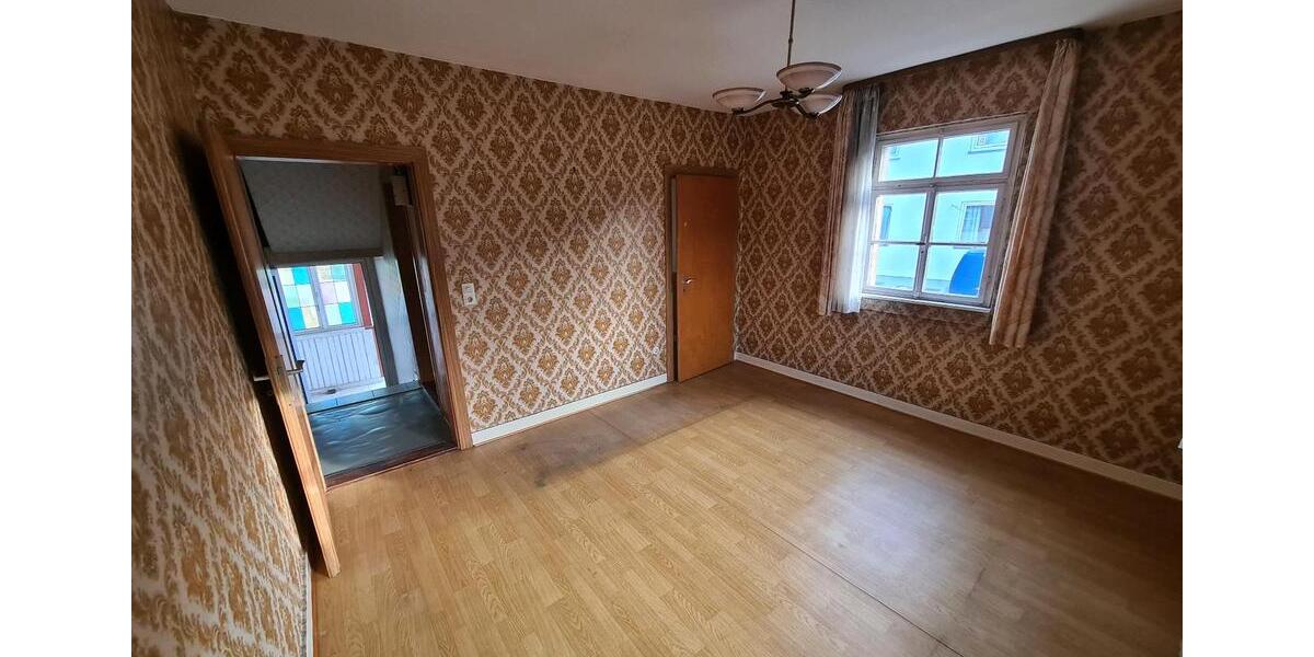 Einfamilienhaus Erbach - 7 Zimmer, 145 m&sup2;, 290.000&euro; | Angebot:25390811