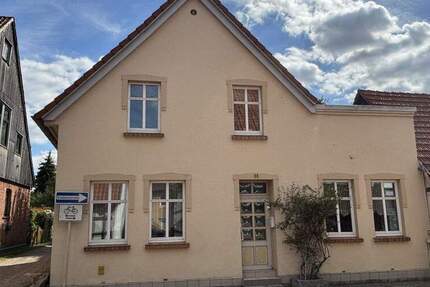 Haus Lüchow - 6 Zimmer, 140 m&sup2;, 159.000&euro; | Angebot:25771414