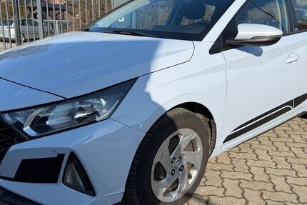 Hyundai i20 50.731 km 9.500 &euro; Hamburg 22395
