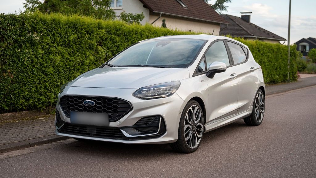 Ford Fiesta 50.172 km 18.750 &euro; Saarwellingen 66793
