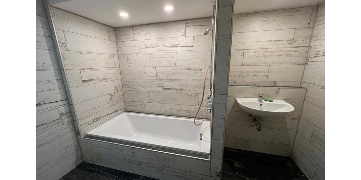 Etagenwohnung Sülzetal - 4.5 Zimmer, 117 m&sup2;, 790&euro; | Angebot:26342811