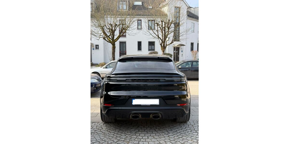 Porsche Cayenne 9.950 km 159.900 &euro; München 80937