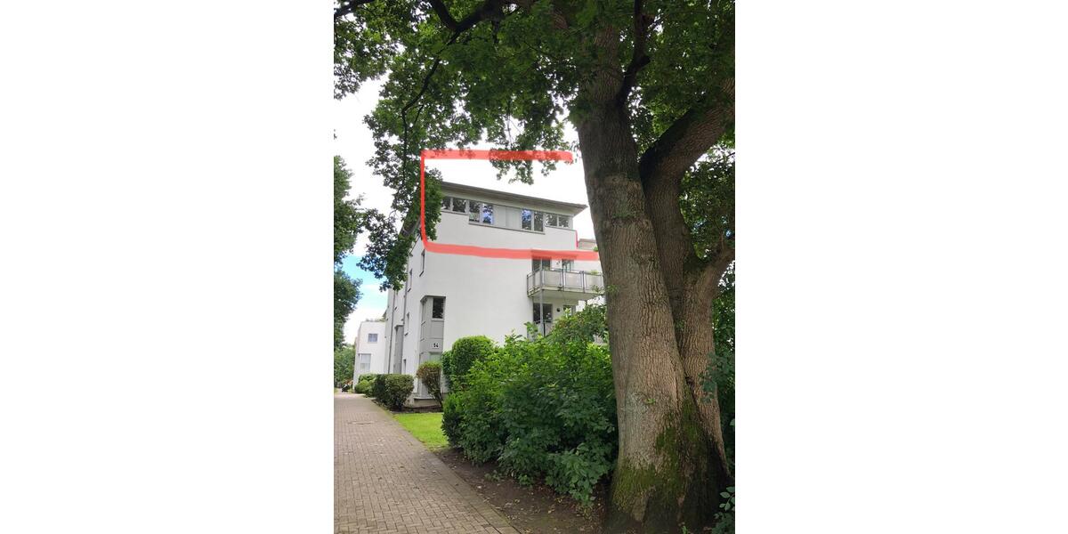 Lichtdurchflutete Dachgeschosswohnung mit gr.Terrasse ohne Makler 3 zimmer