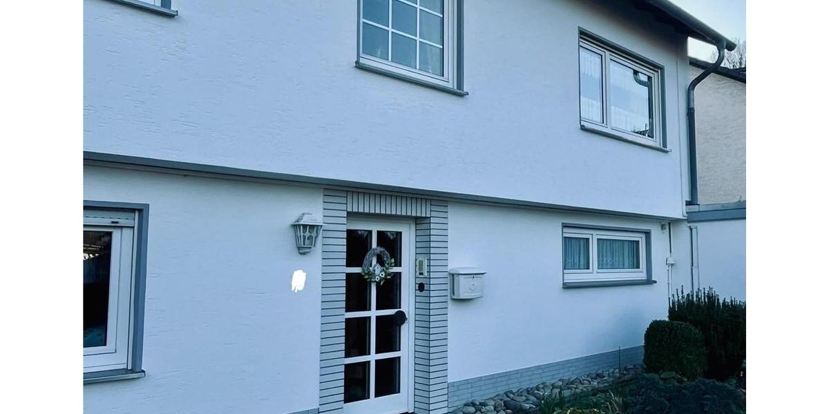 Einfamilienhaus Freudenberg - 8 Zimmer, 150 m&sup2;, 290.000&euro; | Angebot:26223470