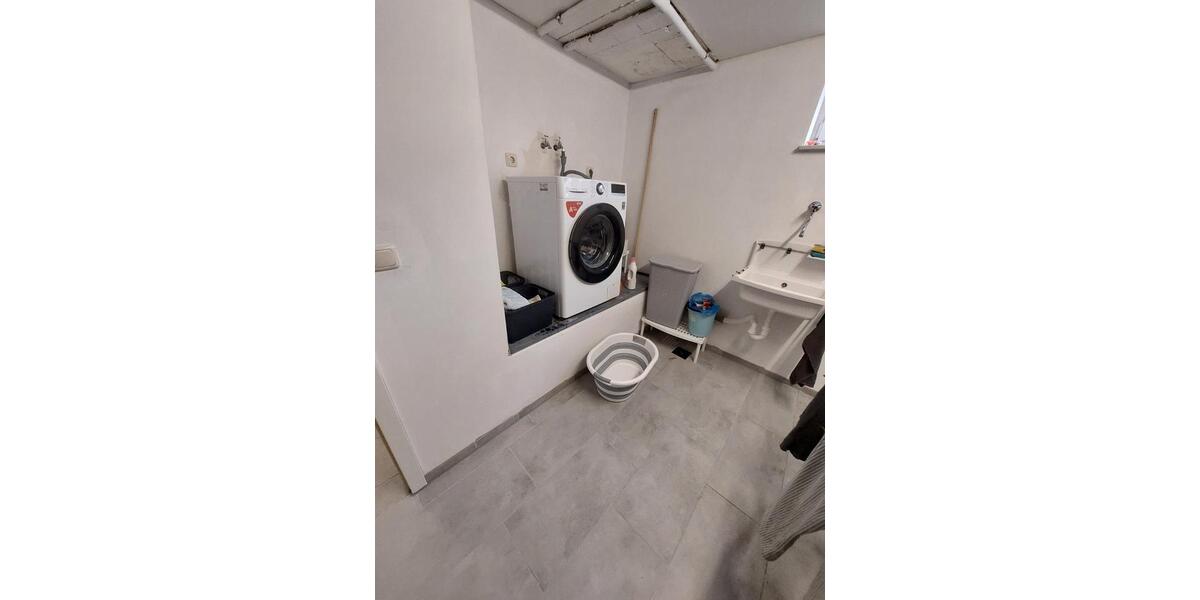 Einfamilienhaus Baesweiler - 8 Zimmer, 143 m&sup2;, 450.000&euro; | Angebot:25871723