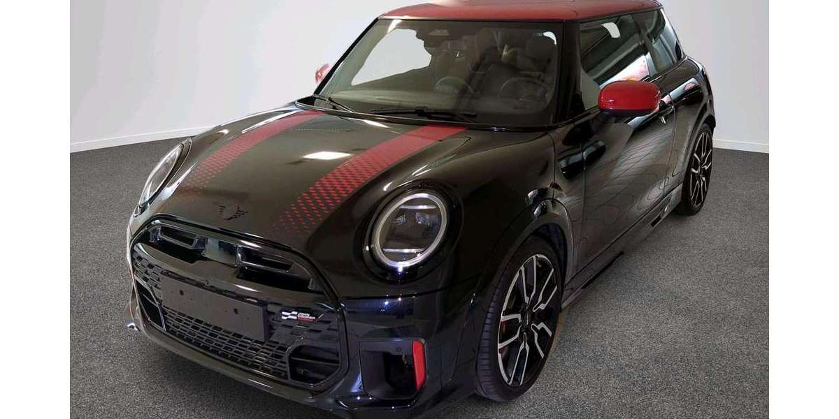 Mini John Cooper Works 2.627 km 37.679 &euro; München 80788