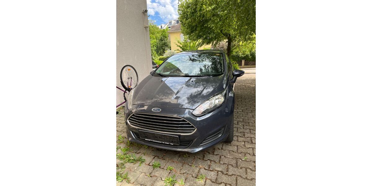 Ford Fiesta 123.000 km 4.100 &euro; Freiburg 79104
