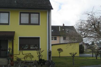 Haus Selb - 6 Zimmer, 120 m&sup2;, 1.070&euro; | Angebot:25568547