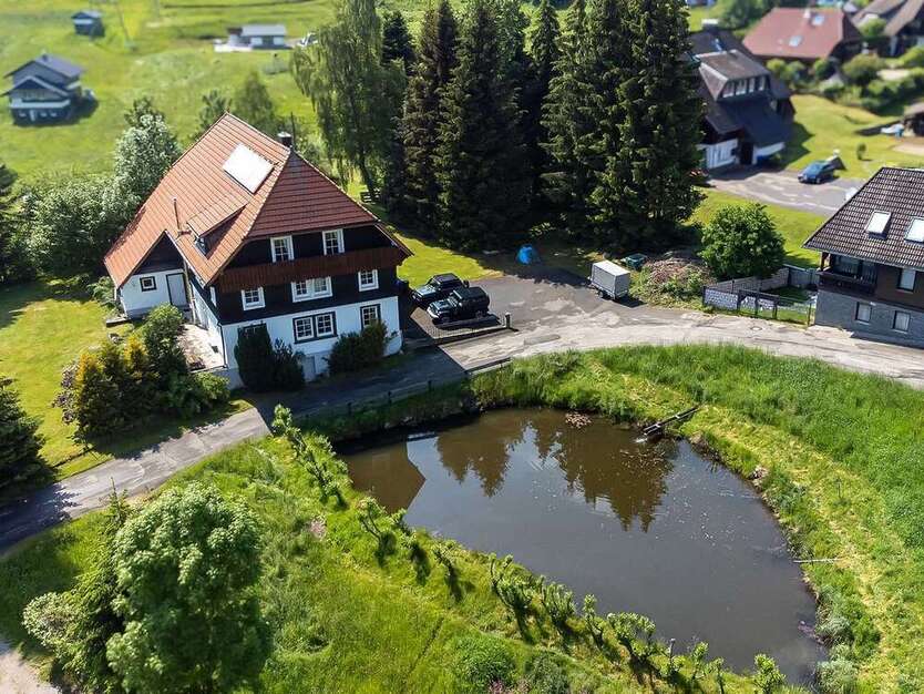 Haus zum Kaufen in Schluchsee 1.099.000 € 293 m²